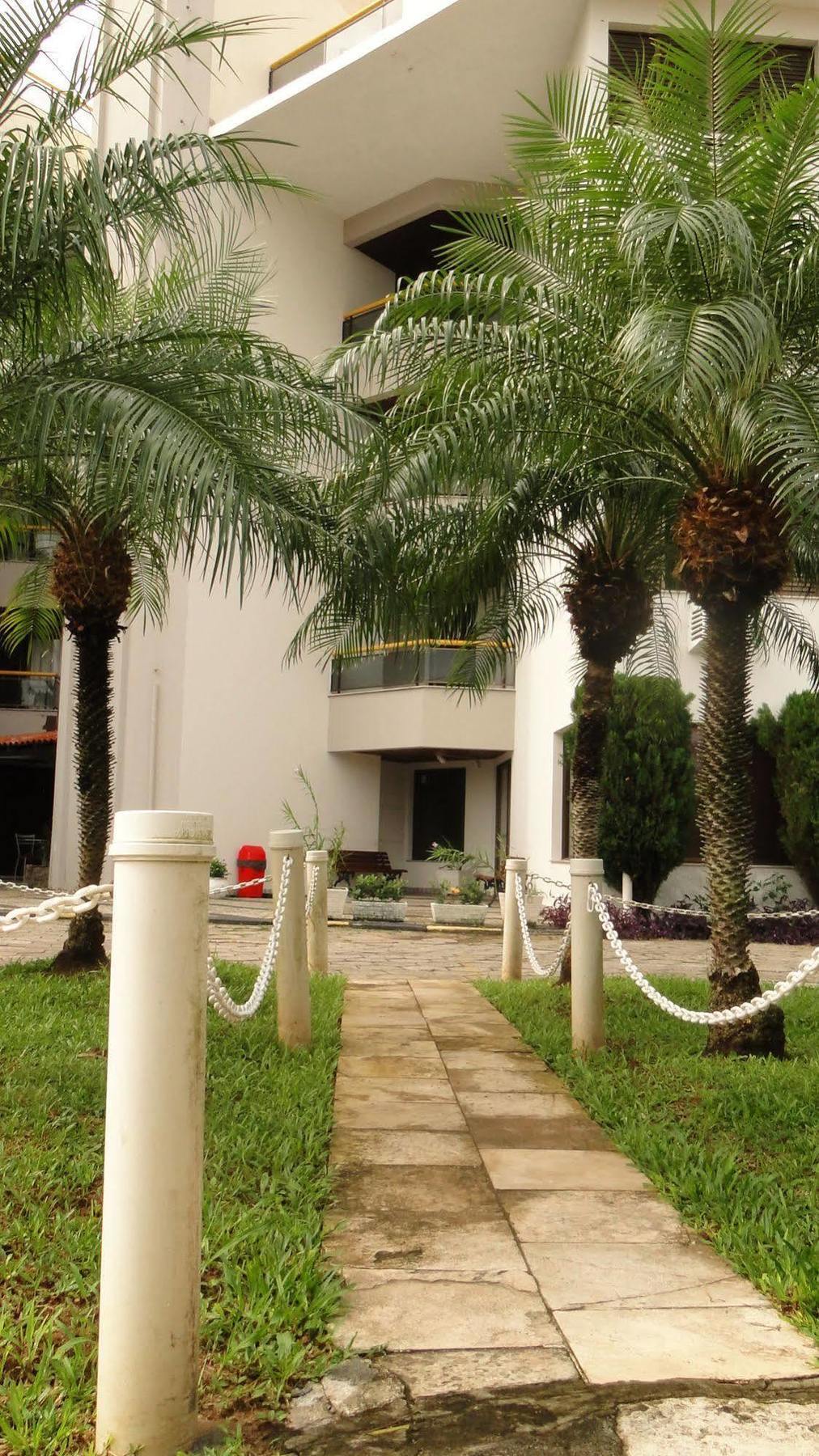 Residencial Ponta Canas Apartahotel 2*